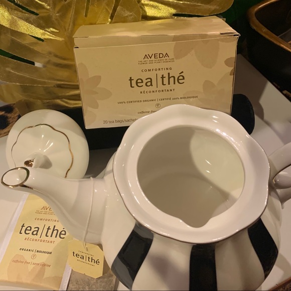 NEW Tea for Two Bone China Teapot black & white striped or polka dot holiday - Picture 4 of 13